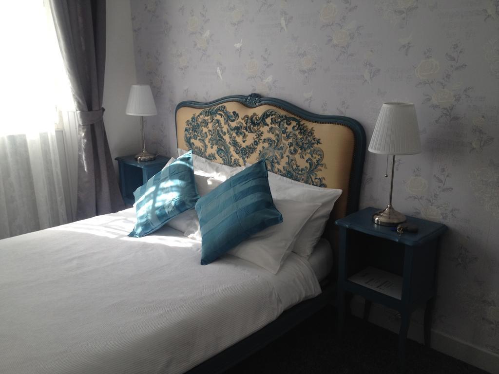 Le Petit Dragon Rouge Hotel Miers Bilik gambar