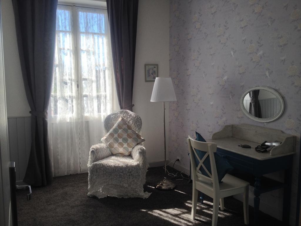 Le Petit Dragon Rouge Hotel Miers Bilik gambar